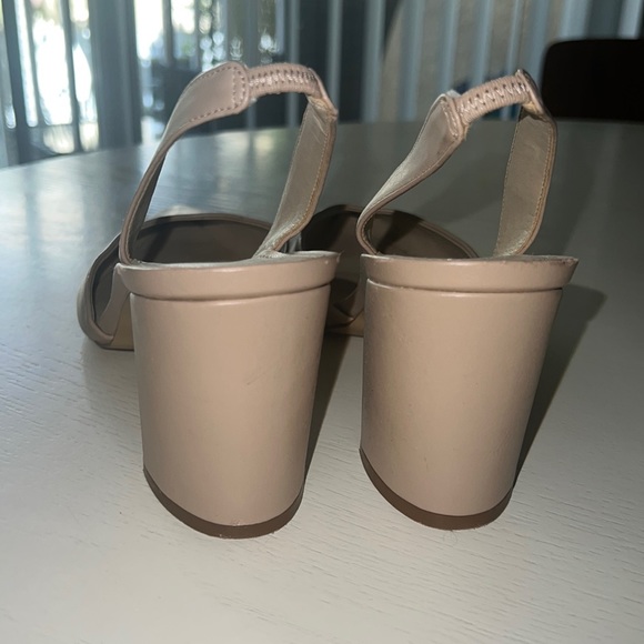 Marc Fisher block heels - Picture 3 of 5